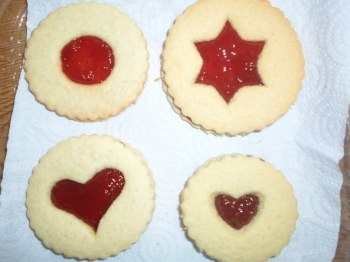 biscotti di frolla classici alla marmellata